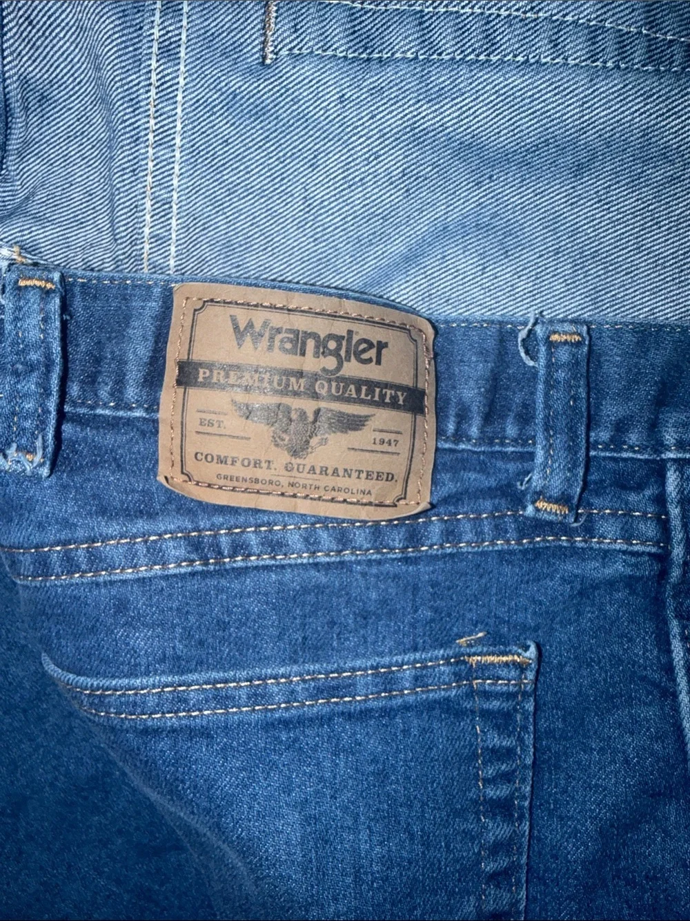 3/$15. Men’s Wrangler jeans 42/32